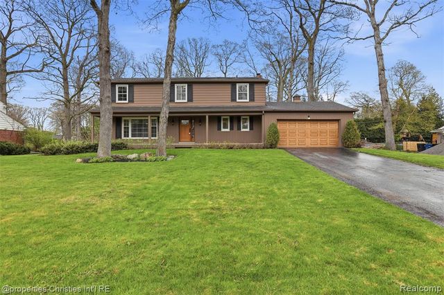 2867 Courville Drive, Bloomfield Hills, MI 48302