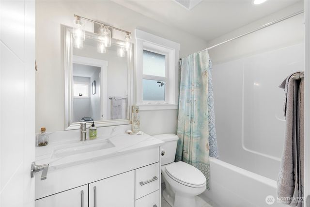 4123 Stuart Circle, Ferndale, WA 98248