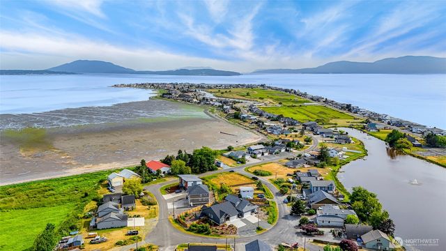 4123 Stuart Circle, Ferndale, WA 98248