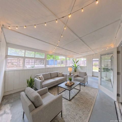 12705 LONE SHADOW TRL, Live Oak, TX 78233
