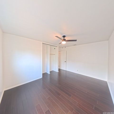 12705 LONE SHADOW TRL, Live Oak, TX 78233