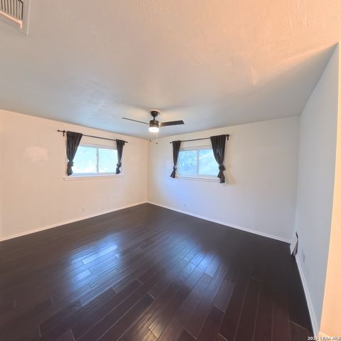 12705 LONE SHADOW TRL, Live Oak, TX 78233