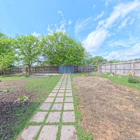 12705 LONE SHADOW TRL, Live Oak, TX 78233