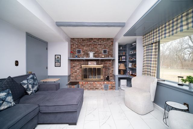 1926 Valencia Drive, Rockford, IL 61108