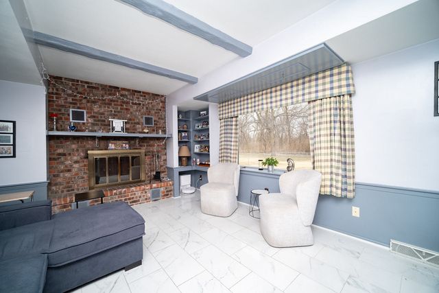 1926 Valencia Drive, Rockford, IL 61108