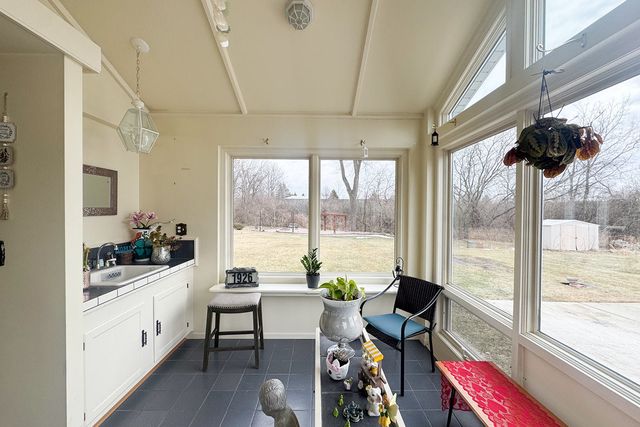 1926 Valencia Drive, Rockford, IL 61108