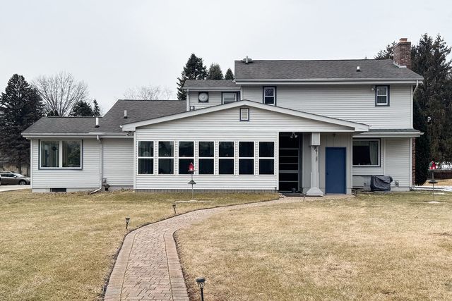 1926 Valencia Drive, Rockford, IL 61108