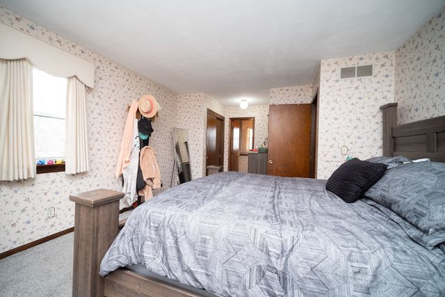 1926 Valencia Drive, Rockford, IL 61108