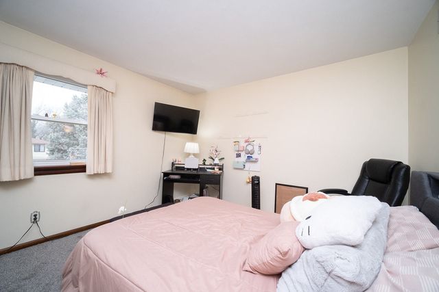 1926 Valencia Drive, Rockford, IL 61108