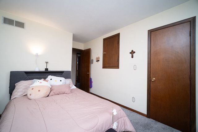 1926 Valencia Drive, Rockford, IL 61108