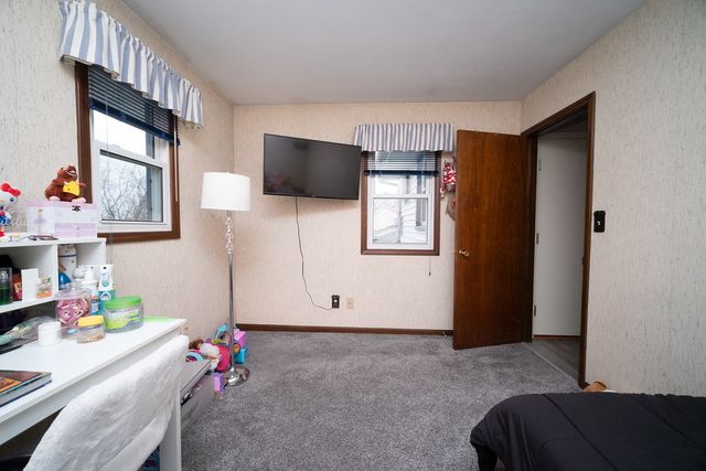 1926 Valencia Drive, Rockford, IL 61108