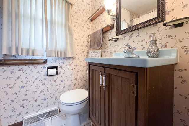 1926 Valencia Drive, Rockford, IL 61108