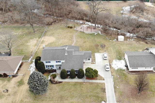 1926 Valencia Drive, Rockford, IL 61108