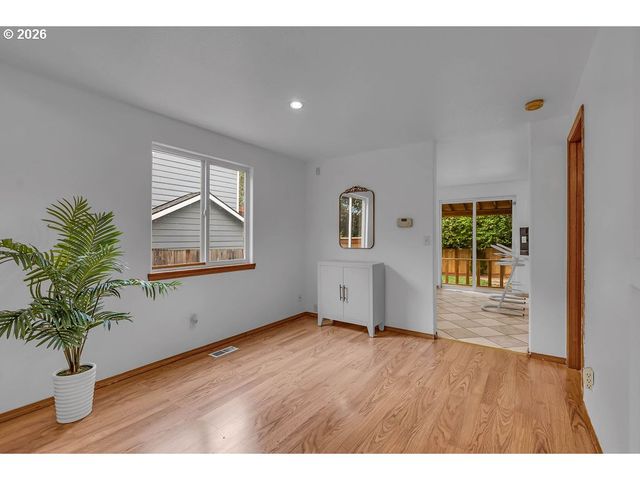 6936 Sw 188TH Ave, Beaverton, OR 97007