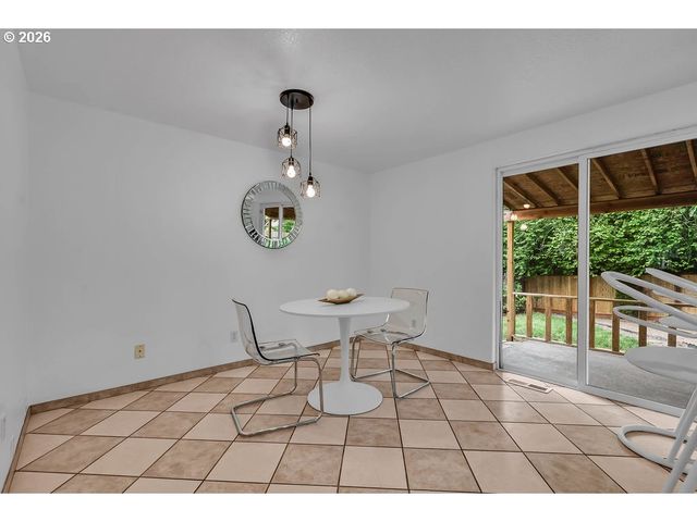 6936 Sw 188TH Ave, Beaverton, OR 97007