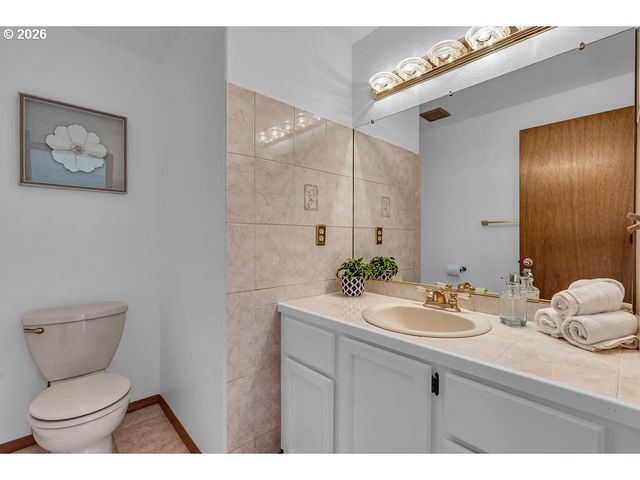 6936 Sw 188TH Ave, Beaverton, OR 97007