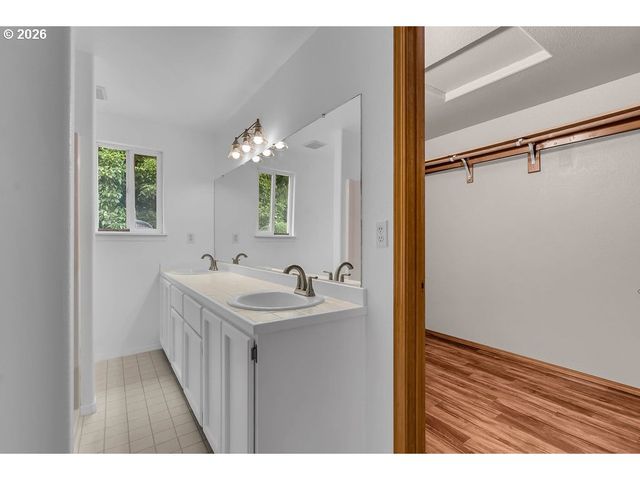 6936 Sw 188TH Ave, Beaverton, OR 97007