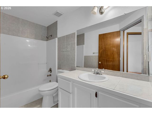 6936 Sw 188TH Ave, Beaverton, OR 97007