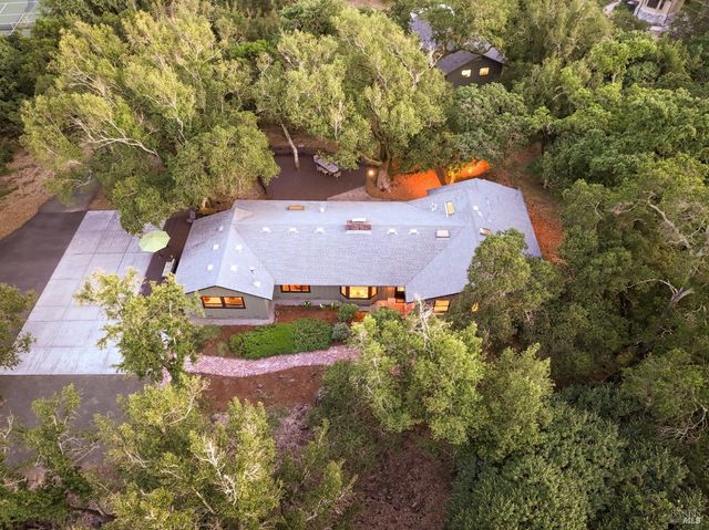 2120 Grove St, Sonoma, CA 95476