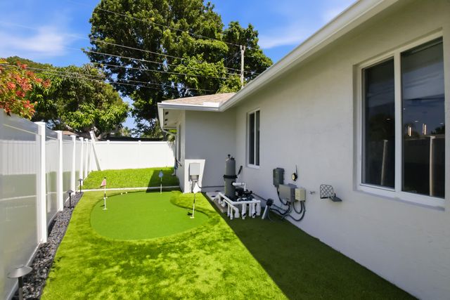 398 NE 23rd Street, Boca Raton, FL 33431