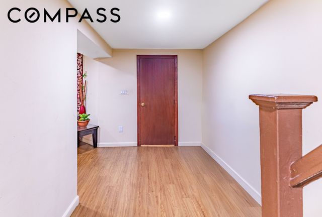 27 Hubbard Place, New York City, NY 11210