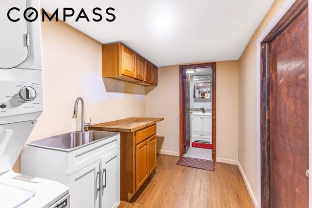 27 Hubbard Place, New York City, NY 11210