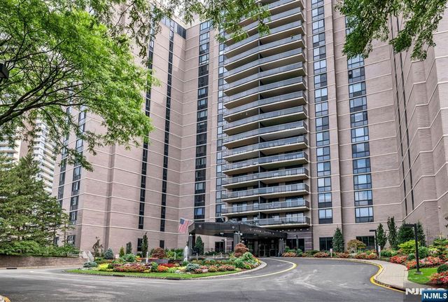 1512 Palisade Avenue 20AR-PH, Fort Lee, NJ 07024