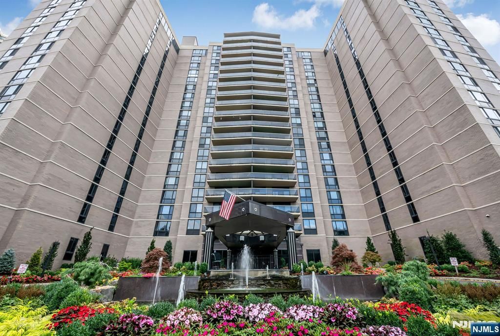 1512 Palisade Avenue 20AR-PH, Fort Lee, NJ 07024