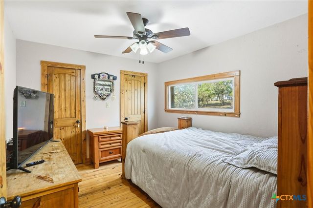 340 Rio Oak, Pipe Creek, TX 78063