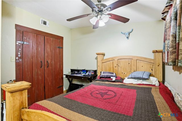 340 Rio Oak, Pipe Creek, TX 78063