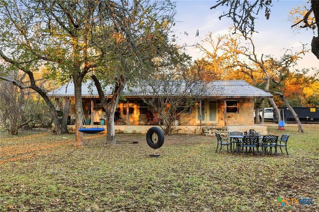 340 Rio Oak, Pipe Creek, TX 78063