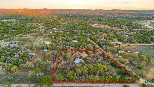 340 Rio Oak, Pipe Creek, TX 78063