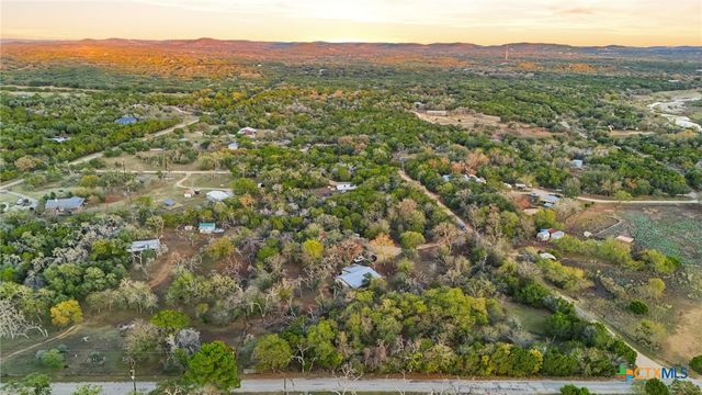 340 Rio Oak, Pipe Creek, TX 78063