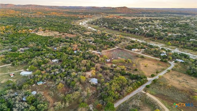 340 Rio Oak, Pipe Creek, TX 78063