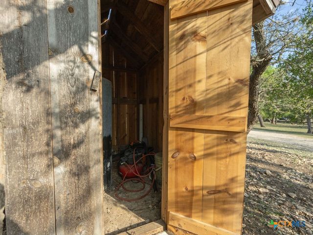 340 Rio Oak, Pipe Creek, TX 78063