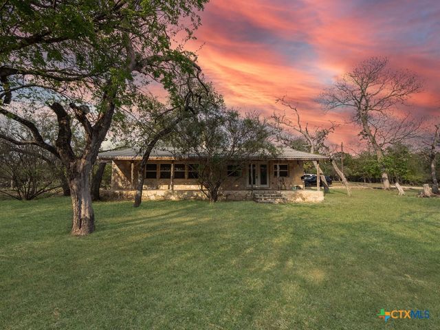340 Rio Oak, Pipe Creek, TX 78063