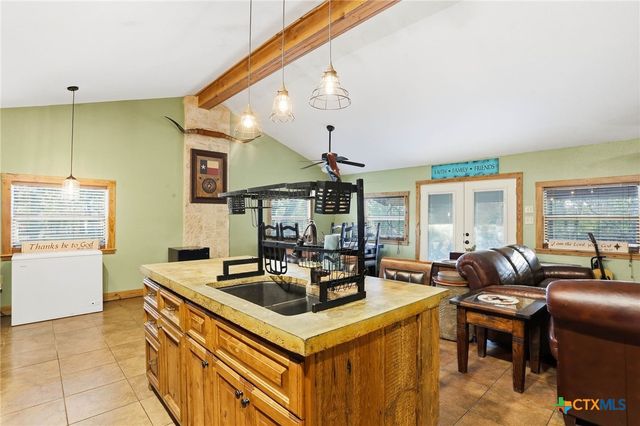 340 Rio Oak, Pipe Creek, TX 78063