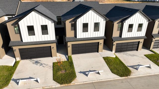 1343 Meadow Rose Place, Waukee, IA 50263