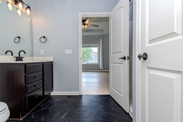5882 Marble Circle, Johnston, IA 50131