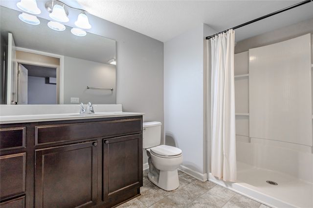 5882 Marble Circle, Johnston, IA 50131