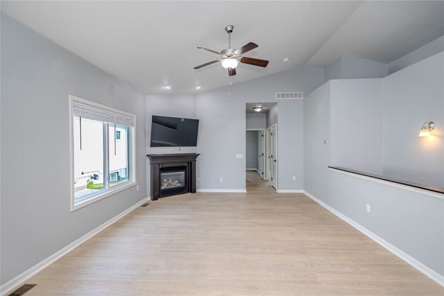 5882 Marble Circle, Johnston, IA 50131
