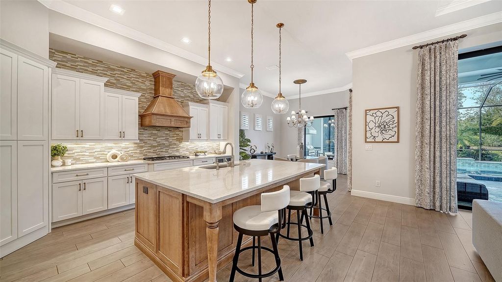 Image 16 of property listing at 7928 MATERA COURT, Bradenton, FL 34202