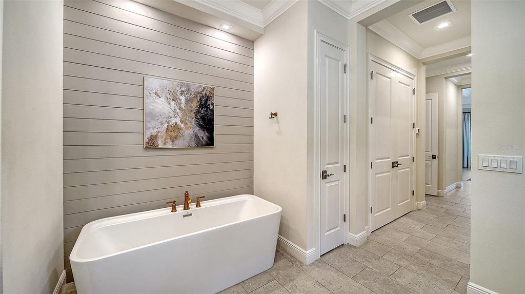 Image 24 of property listing at 7928 MATERA COURT, Bradenton, FL 34202