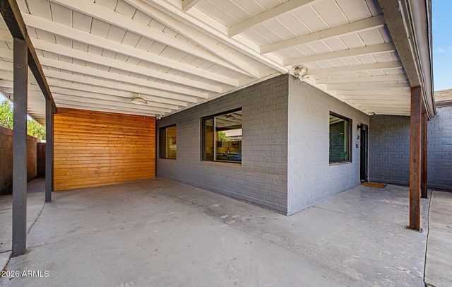 321 E WHITTON Avenue, Phoenix, AZ 85012