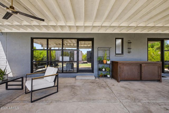 321 E WHITTON Avenue, Phoenix, AZ 85012