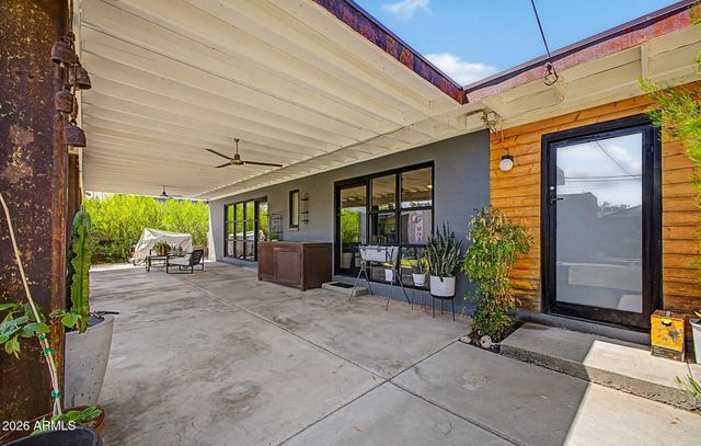 321 E WHITTON Avenue, Phoenix, AZ 85012