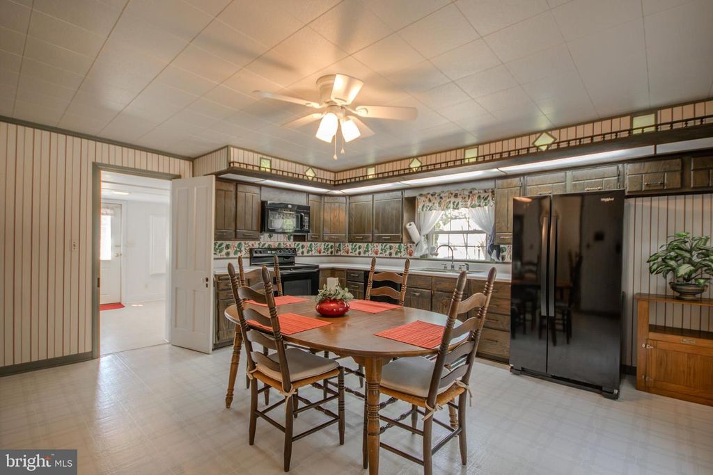 Image 18 of property listing at 201 MEADOW LN, Pocomoke City, MD 21851