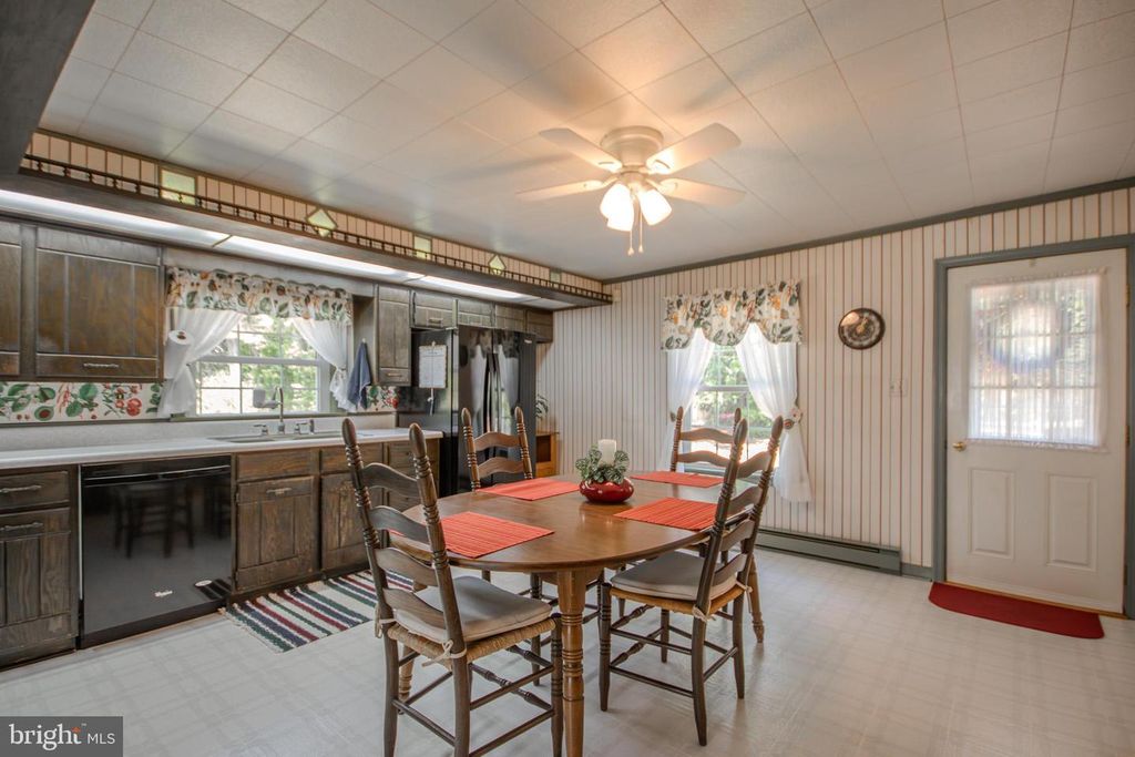 Image 19 of property listing at 201 MEADOW LN, Pocomoke City, MD 21851