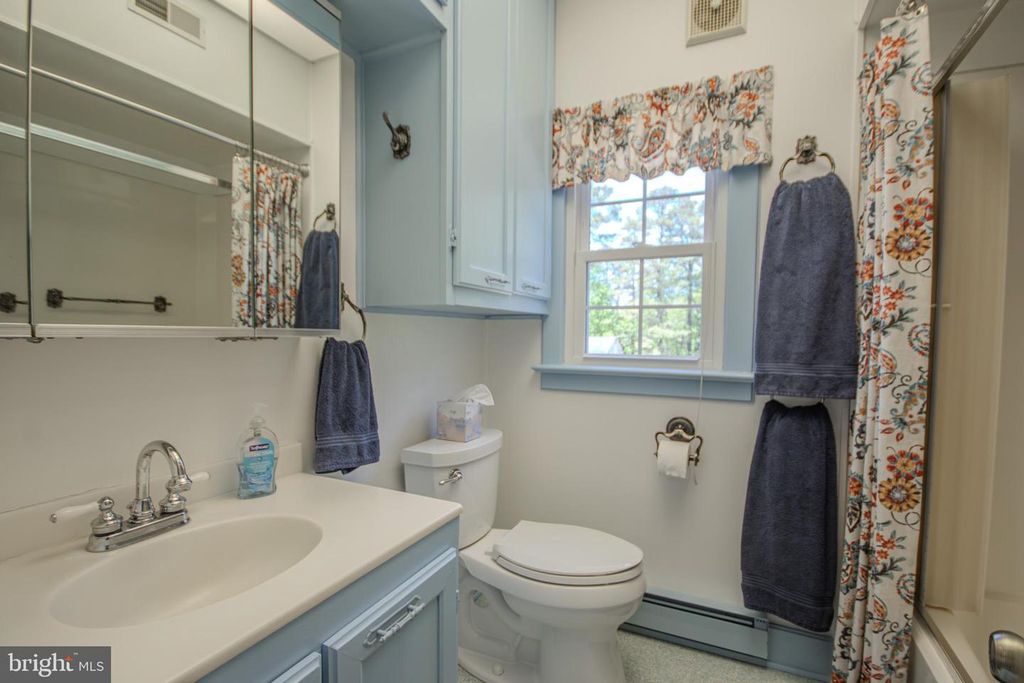 Image 28 of property listing at 201 MEADOW LN, Pocomoke City, MD 21851