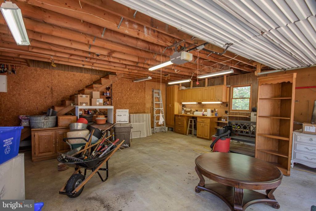 Image 43 of property listing at 201 MEADOW LN, Pocomoke City, MD 21851